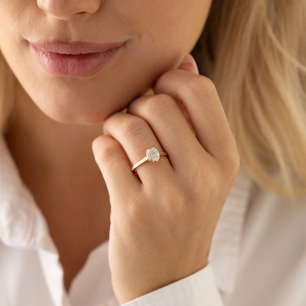 0.70 Ct Oval Pırlanta Tektaş Yüzük