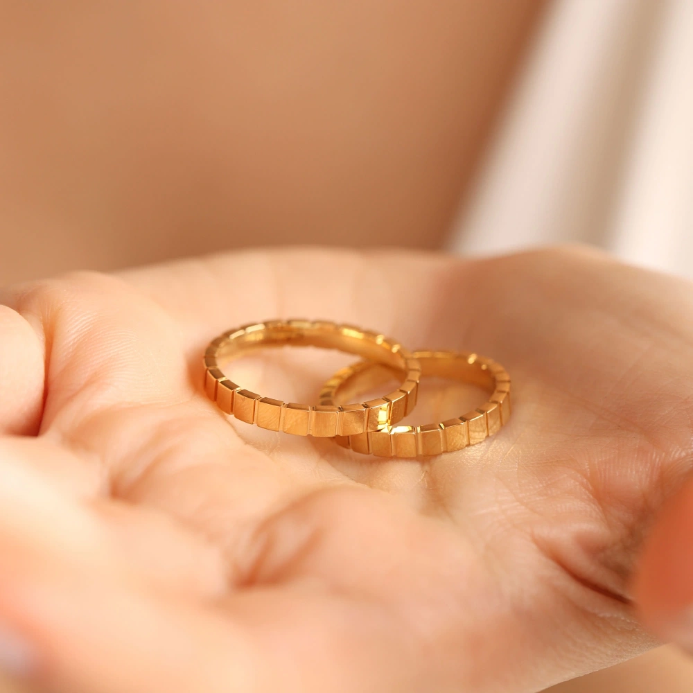 Kare Kesme Desenli Köşeli Alyans