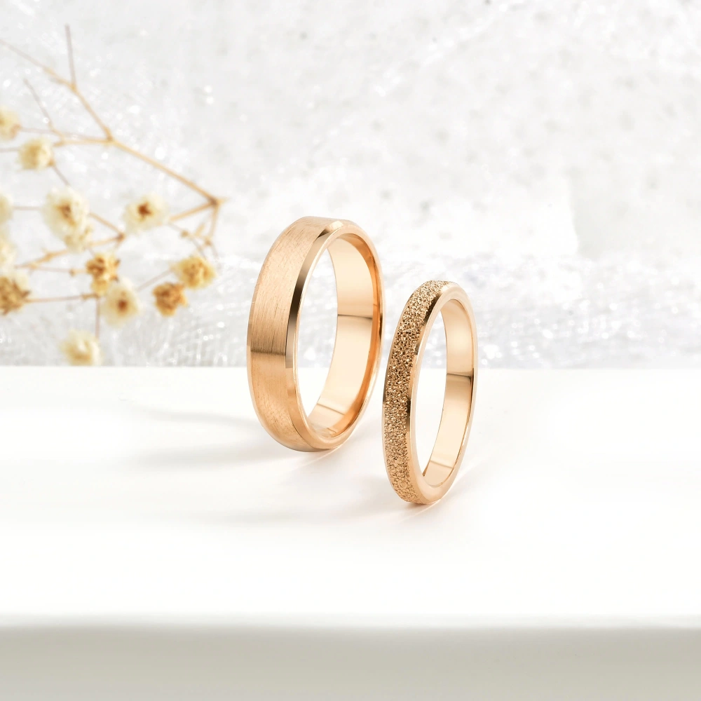 Derin Taşlamalı Köşeli Alyans