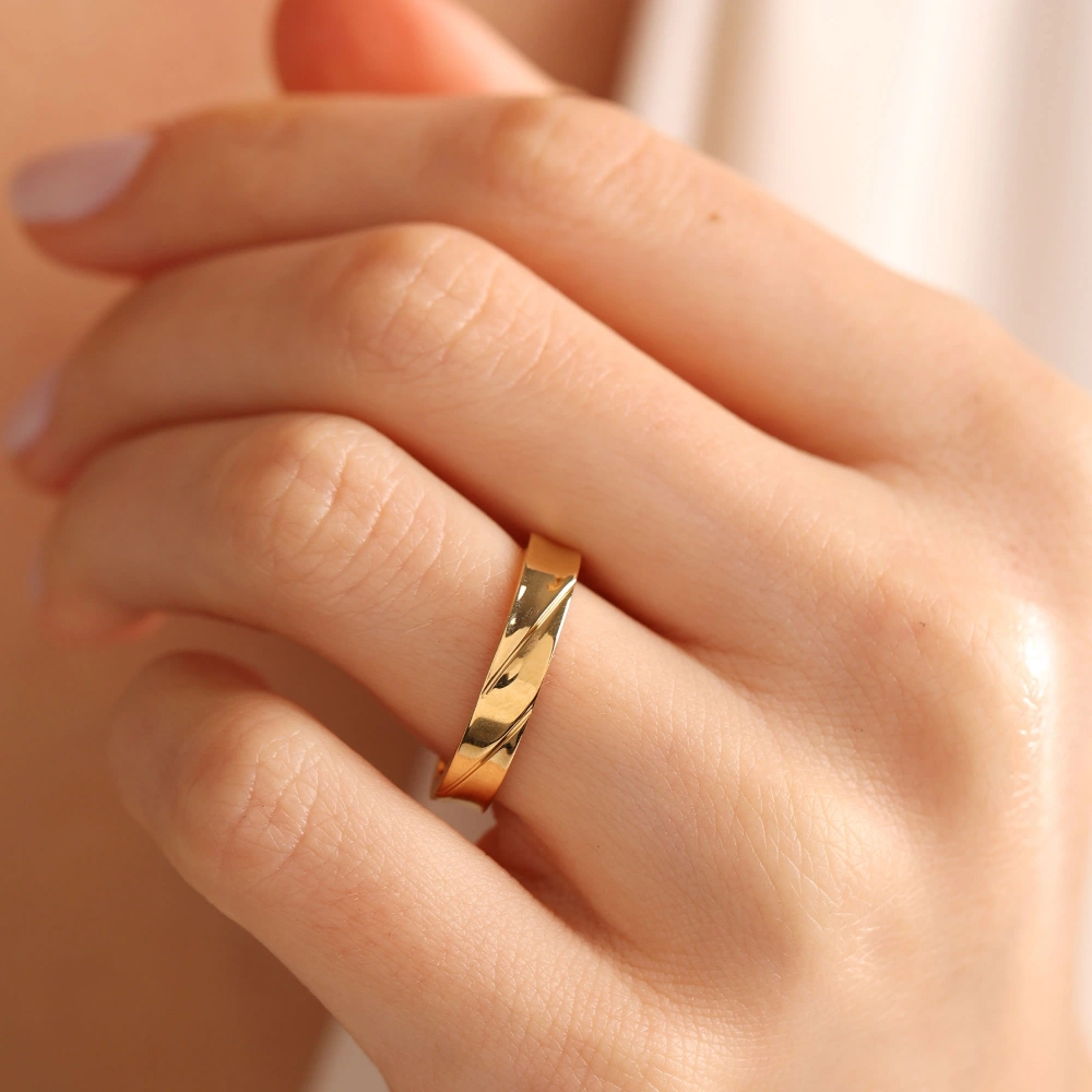 Sade Kesme Model Köşeli Alyans