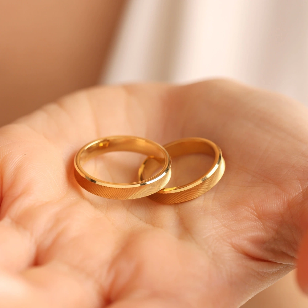 Çizgi Dokulu Köşeli Alyans