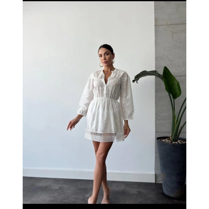 Beyaz R. Gipeli Uzunkol Dantel Gecişli Mini Bayan Elbise