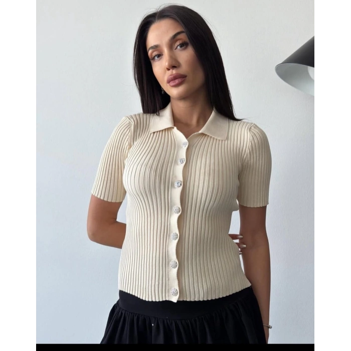 Beyaz R. Fitilli Örme Yarım  Kol Düğme Taş Detaylı Kadın Bluz