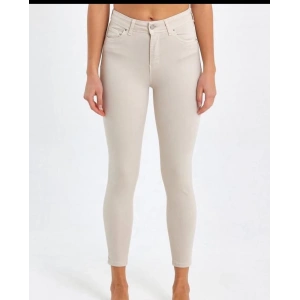 Taş R. Ful Likralı Yüksek Bel Dar Paça Kadın  Pantolon