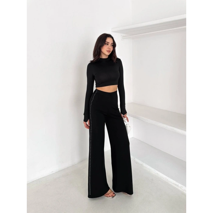 Siyah Yandan Taşlı Bol Paça Pantolon