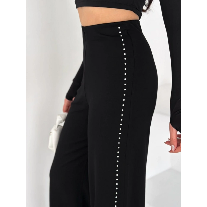 Siyah Yandan Taşlı Bol Paça Pantolon