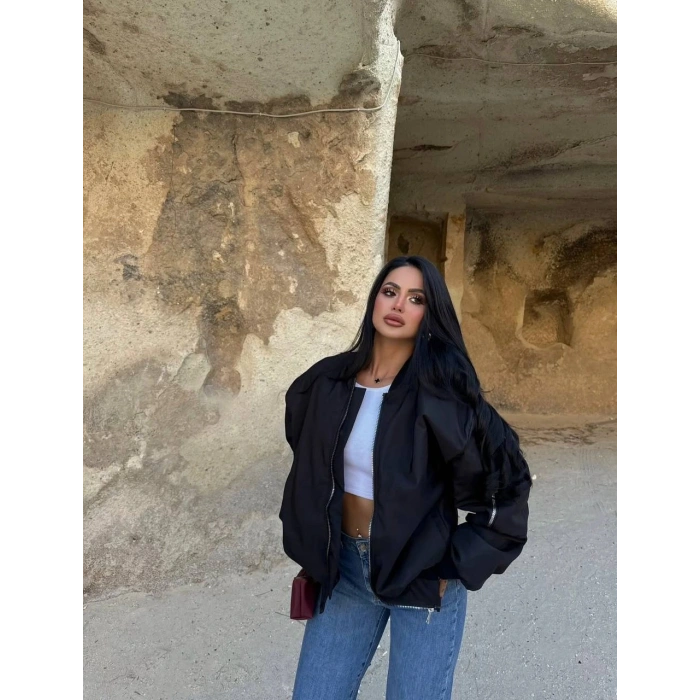 Siyah İçi Astarlı Bumber Ceket