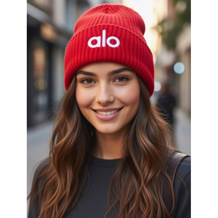 Kırmızı Alo Yün Bere