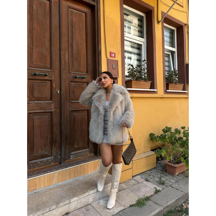 Taş Ceket Yaka Kürk Kaban