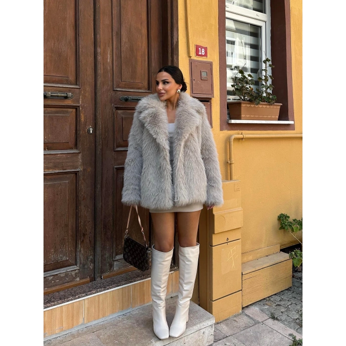 Taş Ceket Yaka Kürk Kaban