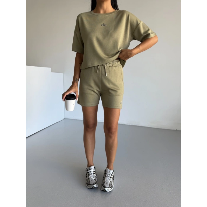 Haki Alo Yoga Modal Crop Şortlu Takım