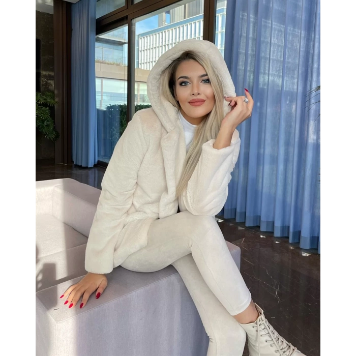 Krem Kapşonlu İçi Astarlı Rabbit Peluş Kaban