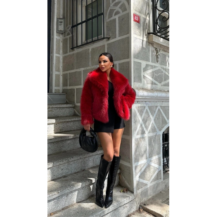 Kırmızı Şal Yaka İçi Astarlı Kürk Kaban