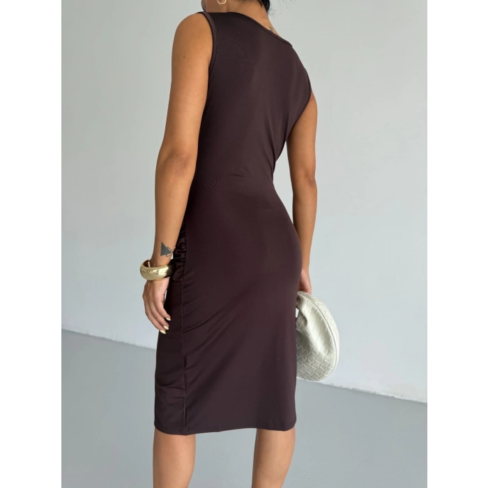 Kahve Toka Detay Midi Boy Dalgıç Elbise