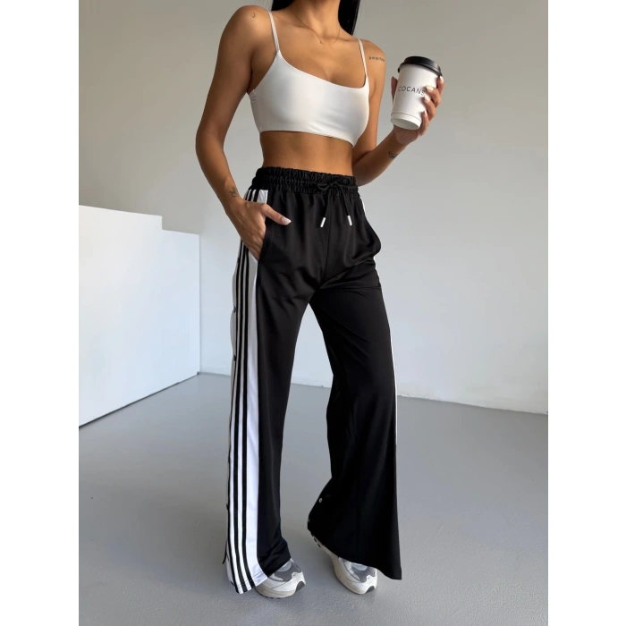 Siyah Çıt Çıt Detay Üç Şeritli Eşofman