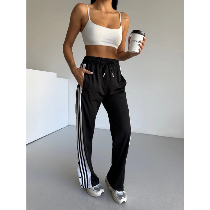 Siyah Çıt Çıt Detay Üç Şeritli Eşofman