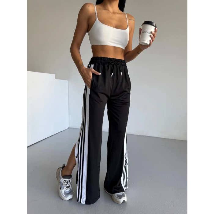 Siyah Çıt Çıt Detay Üç Şeritli Eşofman