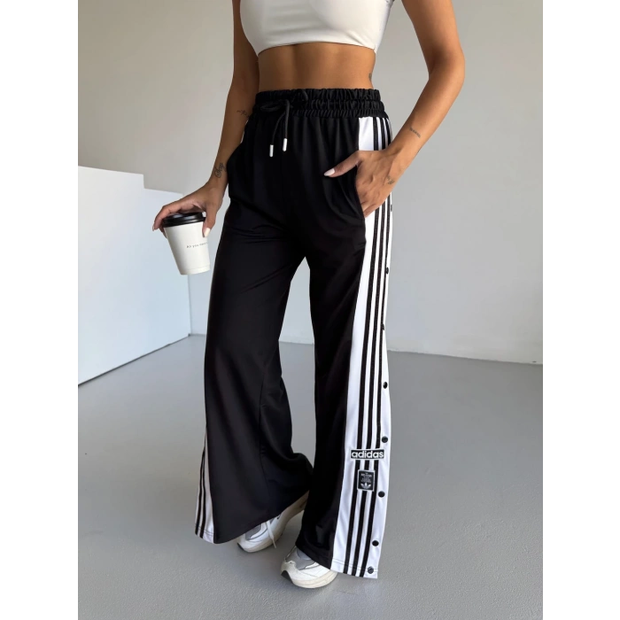 Siyah Çıt Çıt Detay Üç Şeritli Eşofman