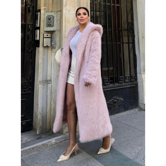 Pembe Kapşonlu Uzun İthal Kürk