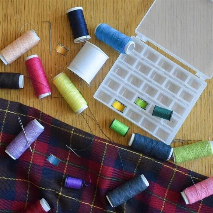 Ev Tipi Aile Dikiş Makinesi 25Li Şeffaf Masura Saklama Kutusu