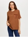 Faik Sönmez Kadın Süet Cep Ve Trok Detaylı Yuvarlak Yaka Kahverengi T-Shirt UW26TSH085