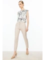 Ekol Kadın İki Düğmeli Yan Bel Lastikli Bej Pantolon 02086
