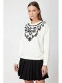 On Fashion Kadın Yakası İşlemeli Ekru Sweatshirt 66357