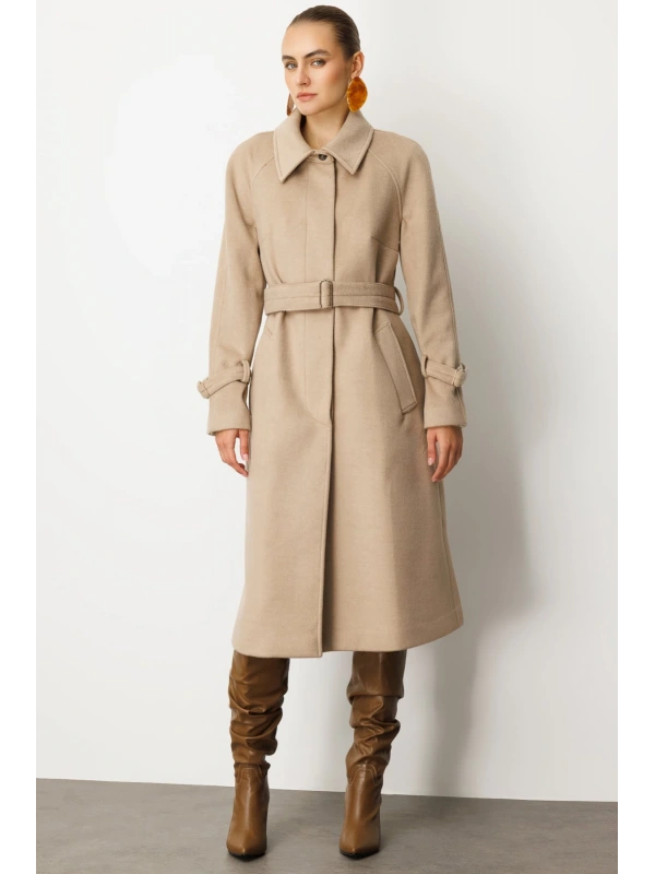 Ekol Beli Kuşaklı Kadın Kum Renk Manto 06057