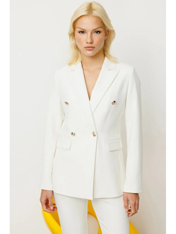 Ekol Kruvaze Yaka Kapak Cepli Kadın Ekru Ceket 04006