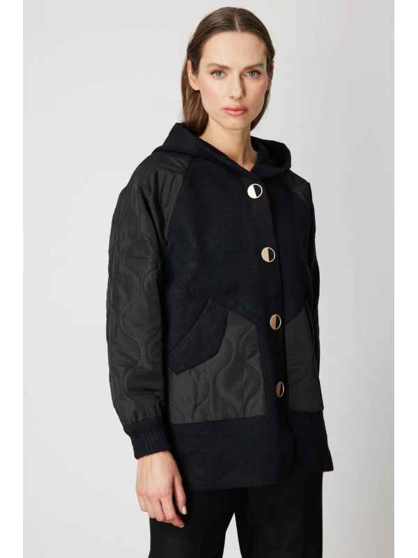 On Fashion Kadın Kolları Kapitoneli Düğmeli Kapüşonlu Siyah Mont 60935