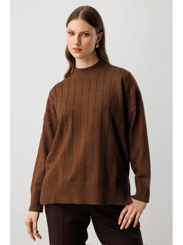 On Fashion Kadın Yuvarlak Yaka Pul Detaylı Kahverengi Kazak 60302