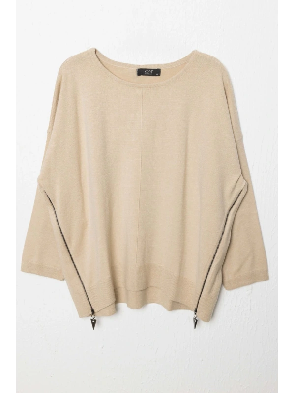 On Fashion Kadın Yanları Fermuarlı Bej Bol Kazak 65389