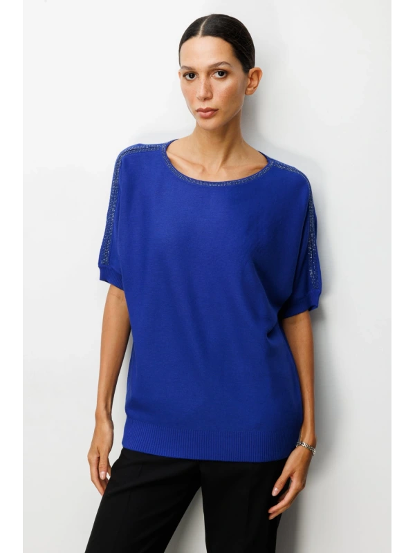 On Fashion Kadın Yakası Ve Kolları Taşlı Saks Mavisi Yarım Kol Kazak 65421