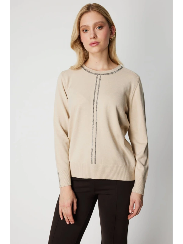 On Fashion Kadın Yarım Kol Yakası ve Önü Taşlı Bej Kazak 65397
