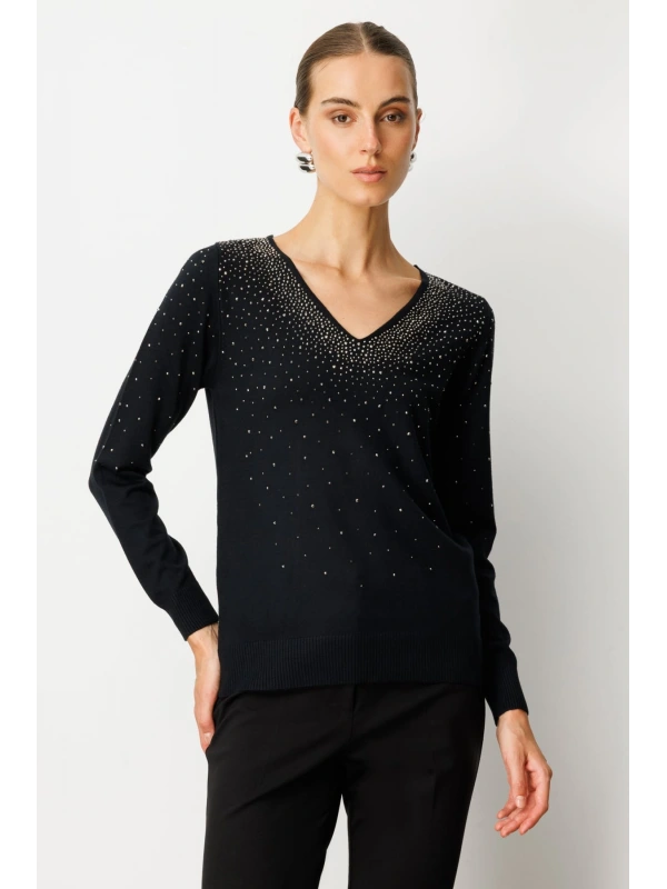 On Fashion Kadın V yaka Önü Taşlı Siyah Kazak 65315