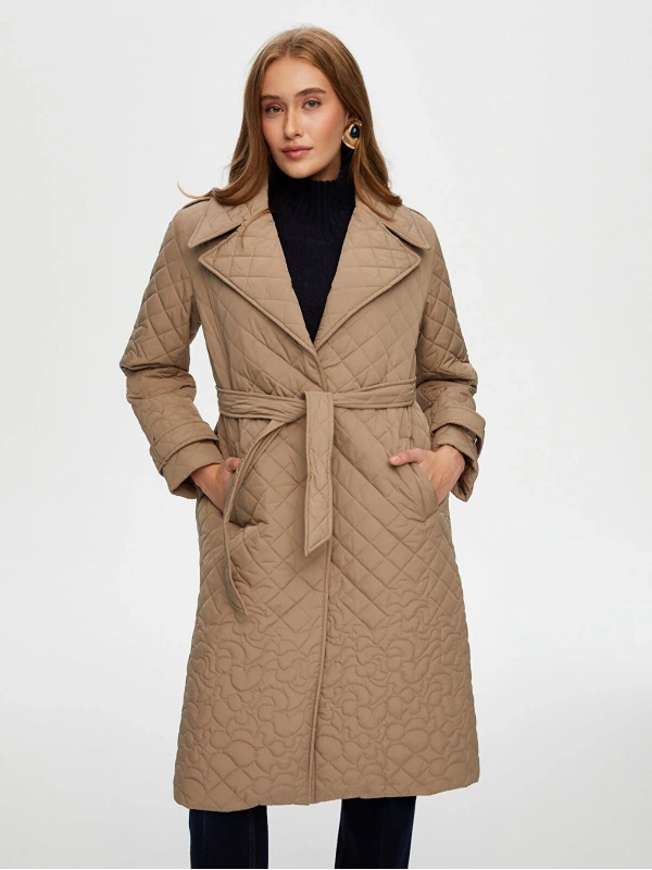 Faik Sönmez Kadın Çiçek Ve Baklava Desen Uzun Kapitone Bej Kaban UW26KKB008