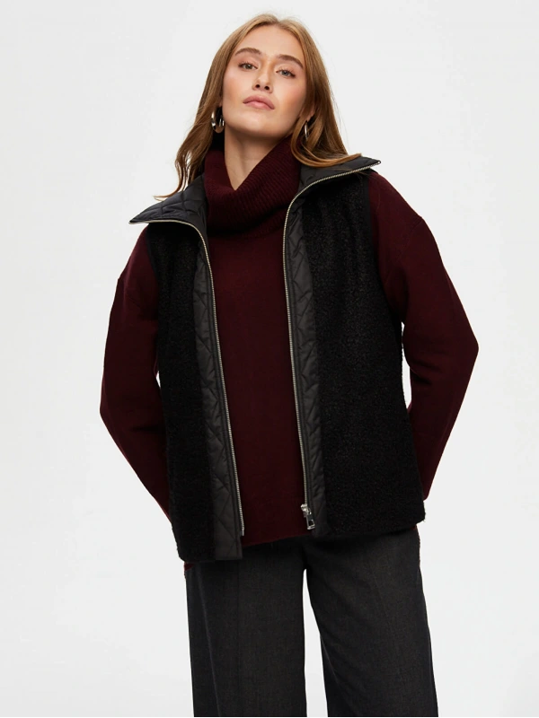 Faik Sönmez Kadın Kapitone Garnili Bürümcük Siyah Yelek UW26KYL005