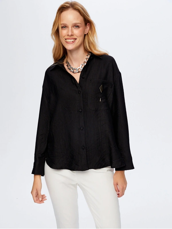 Faik Sönmez Kadın Metal Aksesuarlı Dokulu Siyah Gömlek UW26GML016