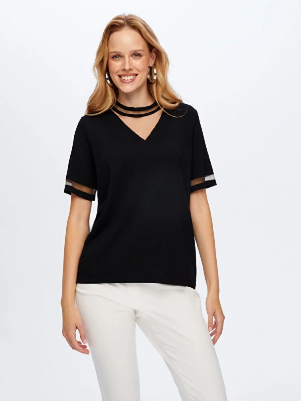 Faik Sönmez Kadın Transparan Detaylı Kısa Kollu Triko Siyah Bluz UW26TRB008