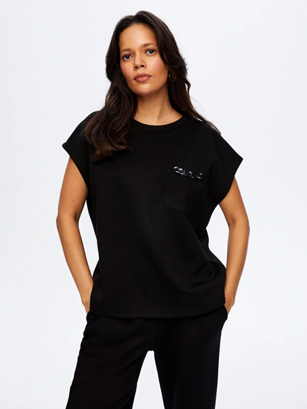 Faik Sönmez Kadın Relax Kısa Kollu Kemik Aksesuar Detaylı Siyah Sweatshirt UW26SWT013