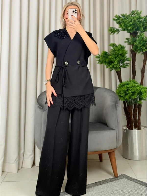 my312Yakası İşlemeli Takım 25S1401