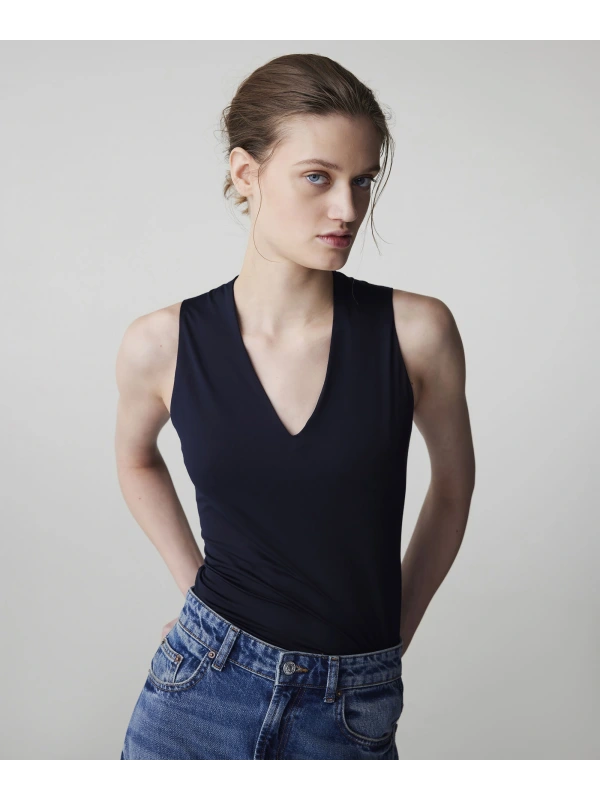 İpekyol V Yaka Basic T-Şhirt IS1260070042