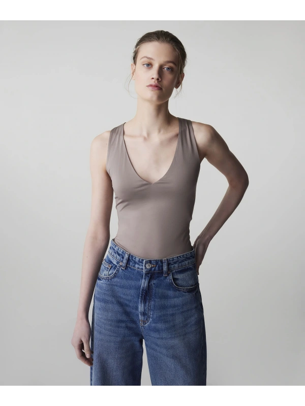 İpekyol V Yaka Basic T-Shirt IS1260070100