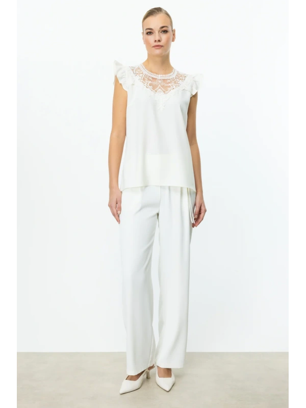 Ekol Dantelli Yakası Tül Ekru Kadın Bluz 03052