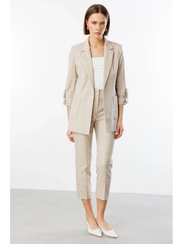Ekol Kadın Kruvaze Yaka Cepli Bej Ceket 04032