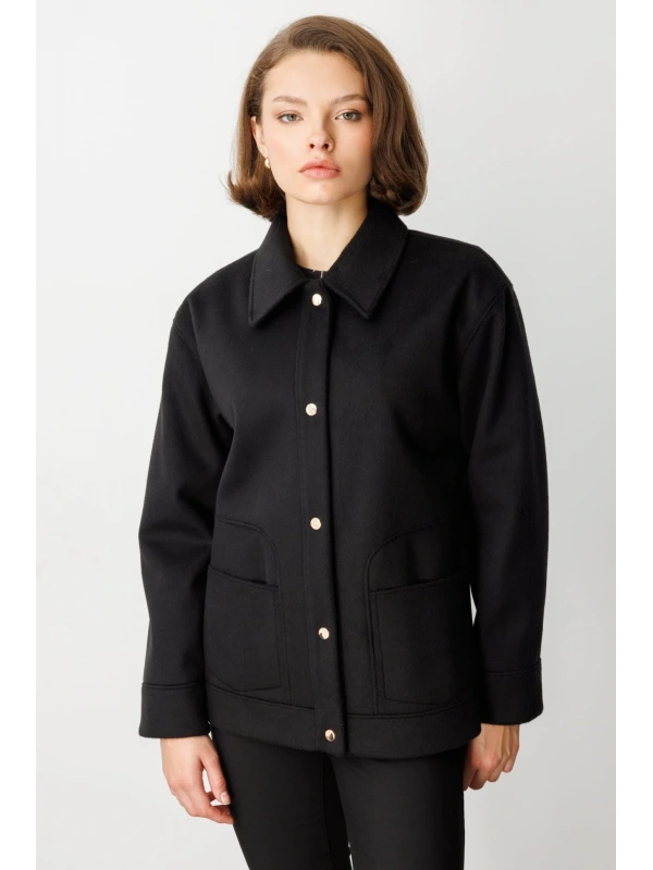 Ekol Torba Cepli Siyah Kısa Kadın Kaşe Mont 06087