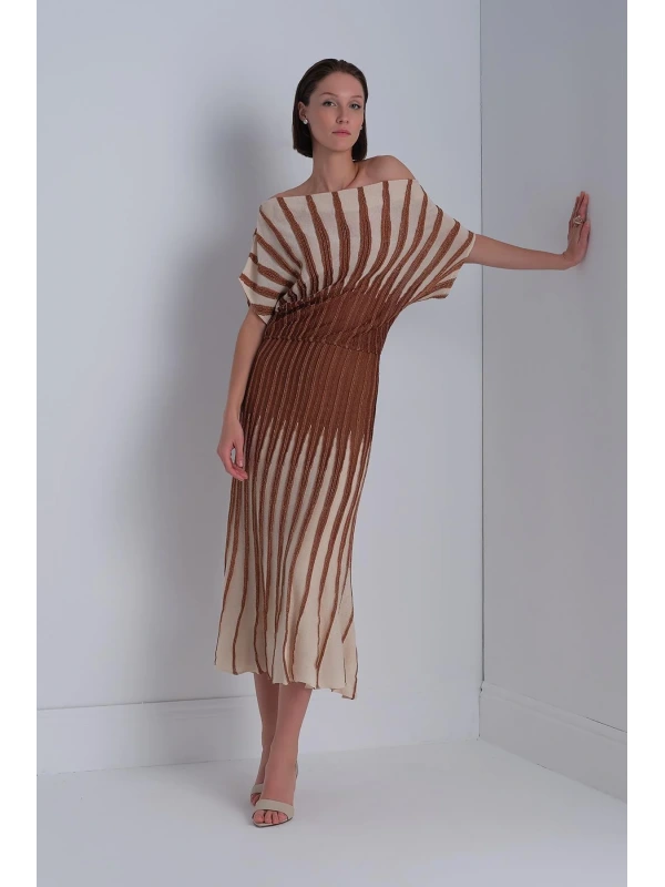 Join Us Slim Detaylı Kayık Yaka Bluz 2025S075