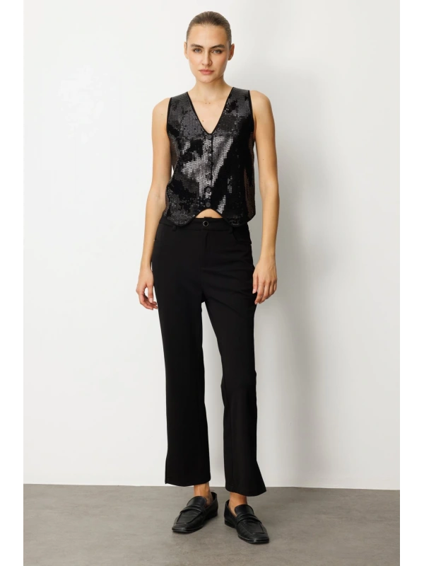 On Fashion Kadın Siyah Pullu Yelek 60918