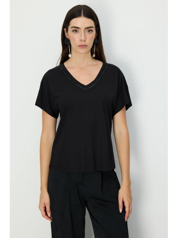 On Fashion V Yaka Taşlı Bluz 71540
