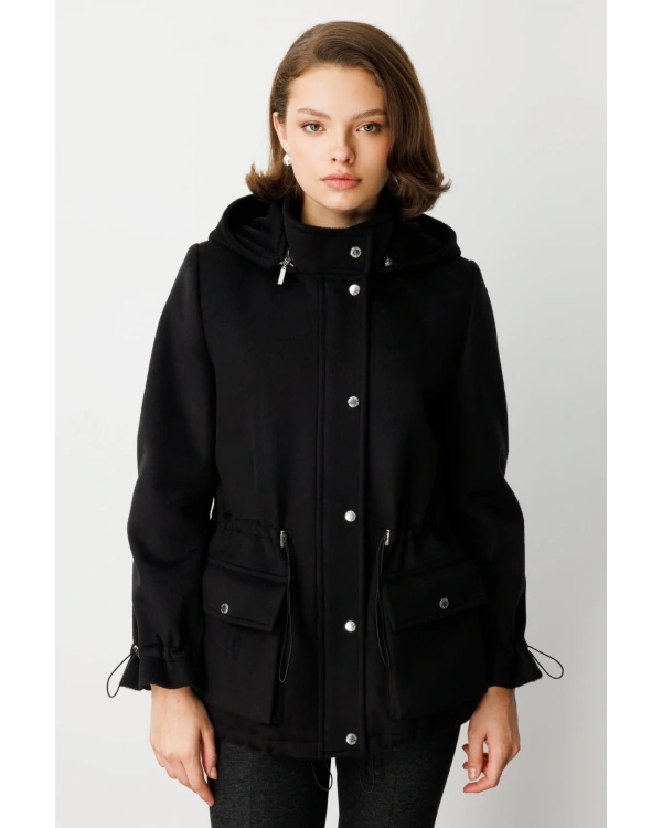 Ekol Beli Lastikli Kapüşonlu Siyah Manto 06041